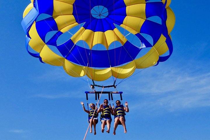 parasailing 4